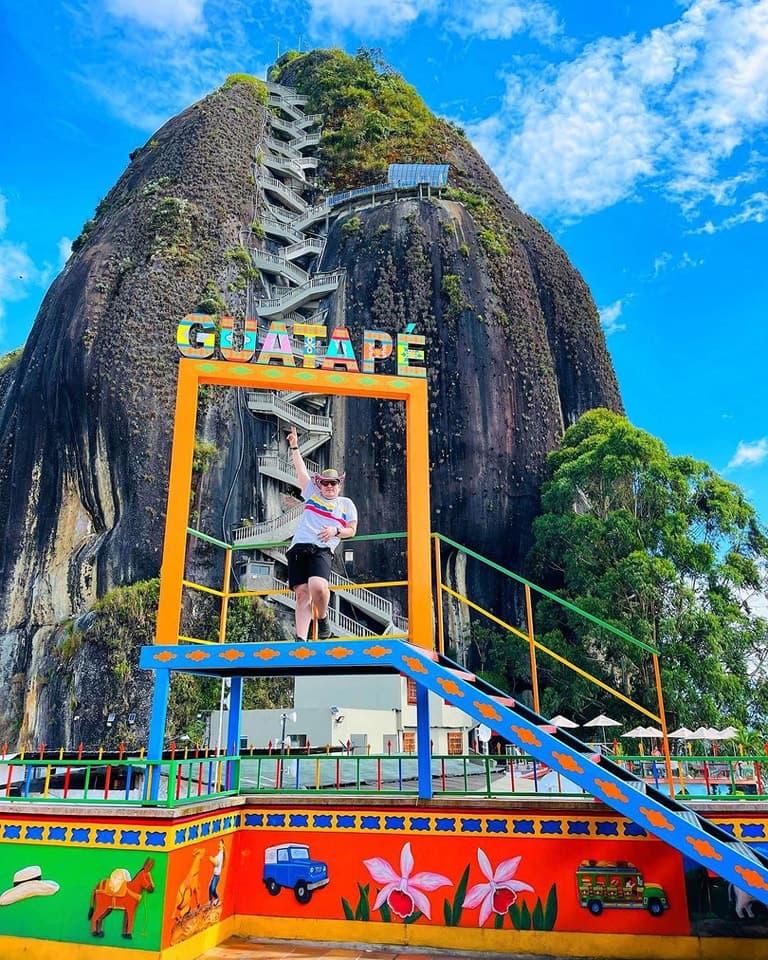 π¨π΄ Medellin Experience: Ciudad, Comuna 13 y Guatape